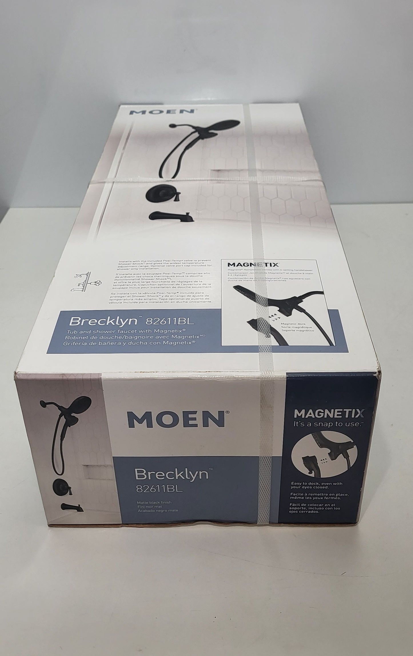 MOEN Brecklyn 82611BL 6-Spray Bathtub Shower Faucet with Magnetix Rain Shower Head - Matte Black