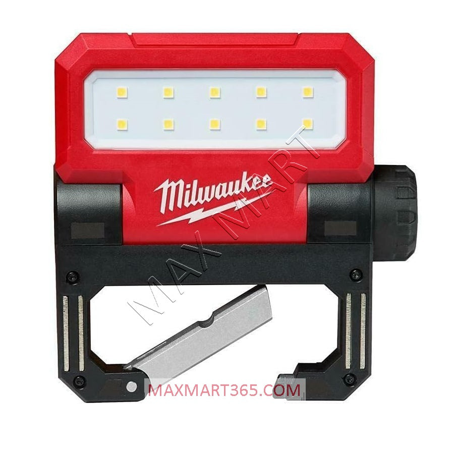 Milwaukee 2114-21 550-Lumen LED Rechargeable Pivoting Flood Light