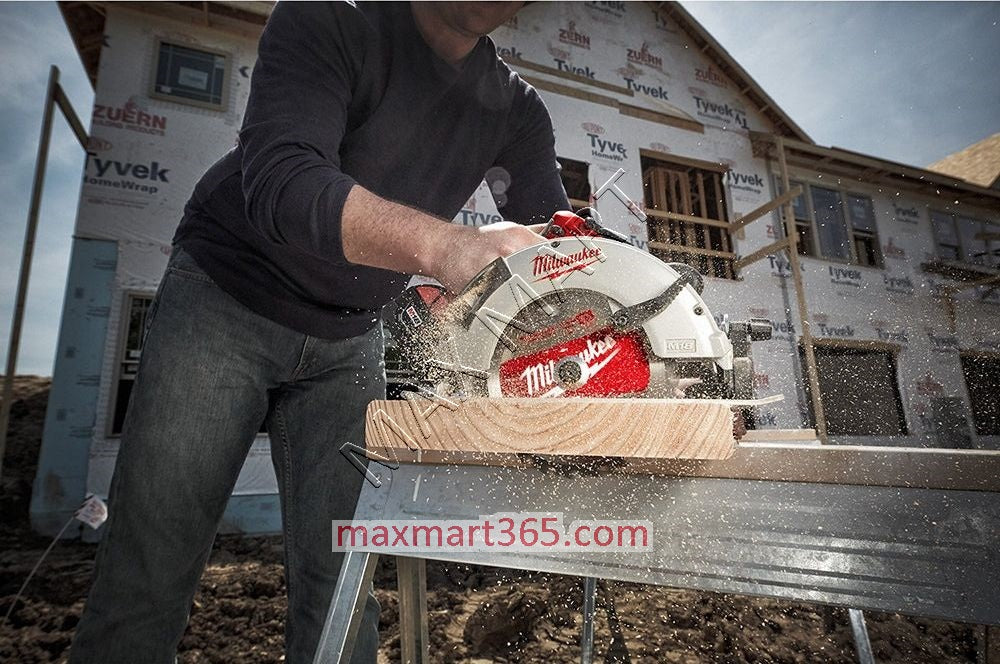 Milwaukee 2631-20 M18 Brushless Cordless 7-1/4-inch Circular Saw (Tool Only)