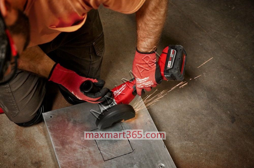 Milwaukee 2686-20 M18 4-1/2-inch/5-inch Brushless Cordless Cut-Off Saw Angle Grinder w/ Paddle Switch (Tool Only)