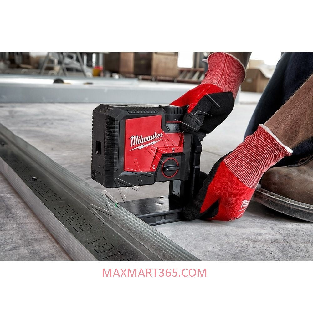 Milwaukee 3510-21 Green 3-Point Rechargeable Laser Level with 3.0Ah Battery and Charger