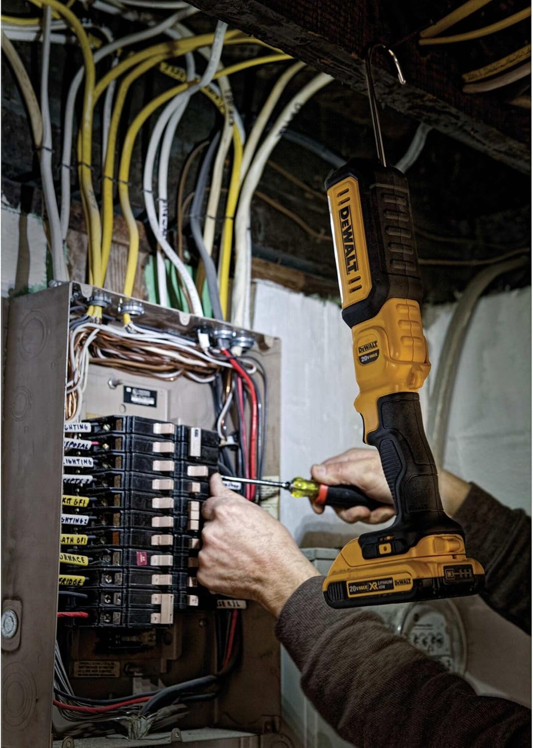 DEWALT DCL050B 20V Cordless LED Hand Held Area Light Worklight