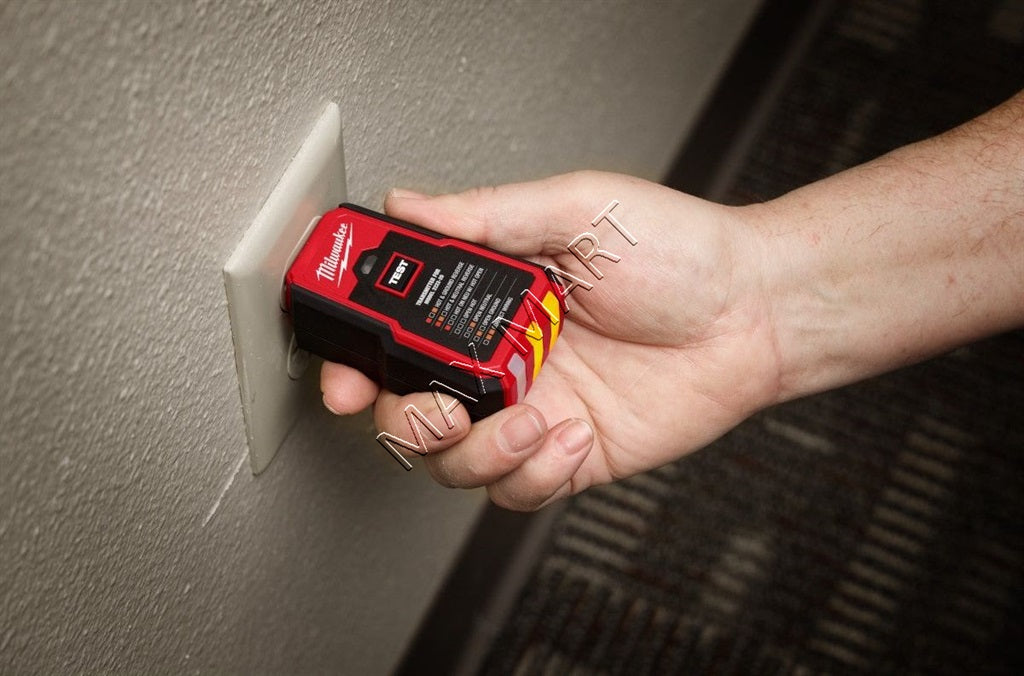Milwaukee 2222-20 Circuit Breaker Finder w/ LED