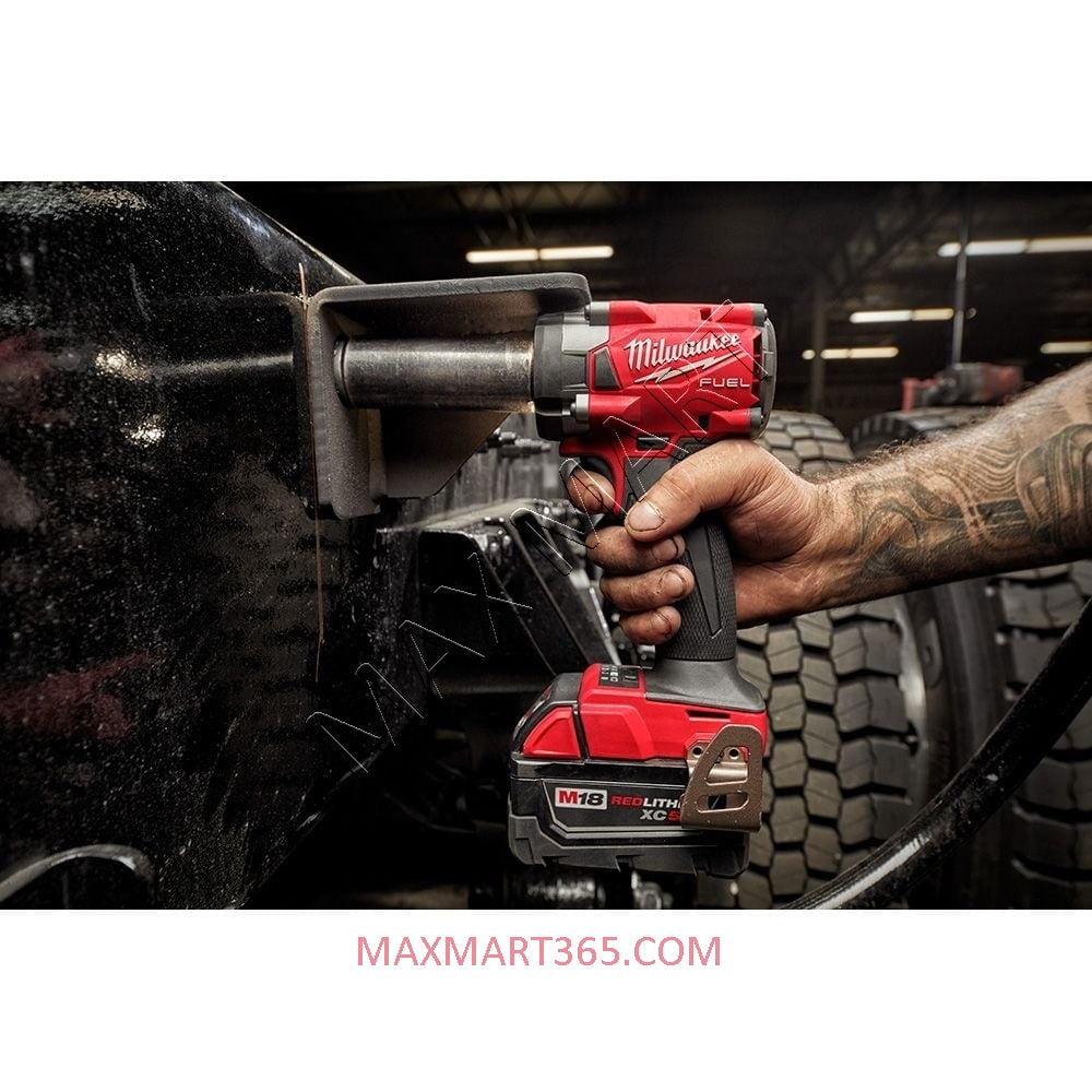 Milwaukee 2854-20 M18 FUEL Gen-2 Brushless Cordless 3/8-inch Compact Impact Wrench (Tool Only)