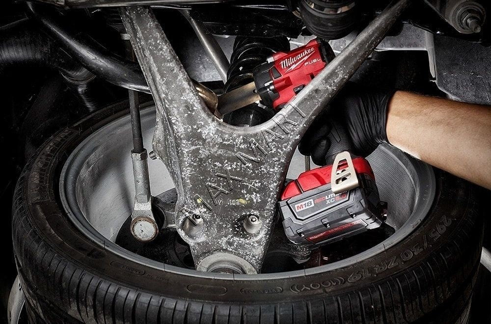 Milwaukee 2855-20 M18 FUEL Gen-2 Brushless Cordless 1/2-inch Compact Impact Wrench (Tool Only)