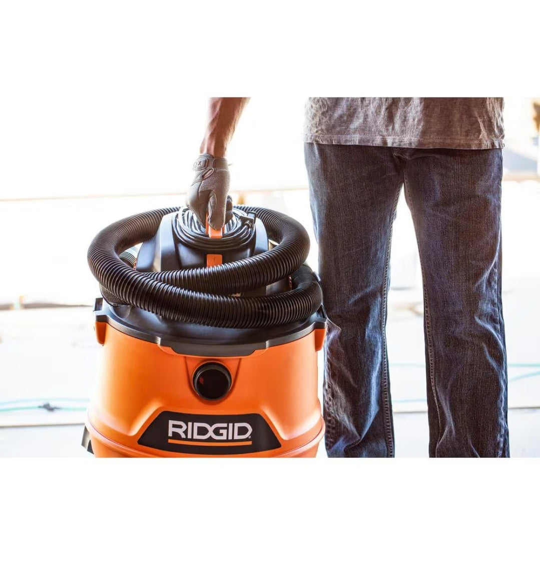 RIDGID 2-1/2 英寸 x 7 英尺 Tug-A-Long 通用锁定柔性真空软管，适用于干湿车间吸尘器